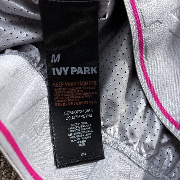 Ivy Park Perforated Panel Hooded Jacket Grey Size Medium (scuff bottom sleeve) - Picture 10 of 11